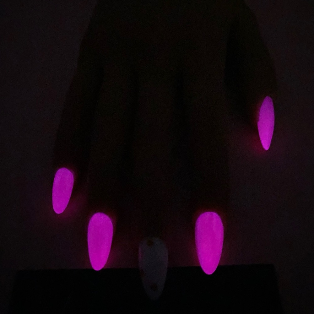 Handcrafted Press ons Glow in dark Red Medium Almond - Love Galore - Picture 2 of 5
